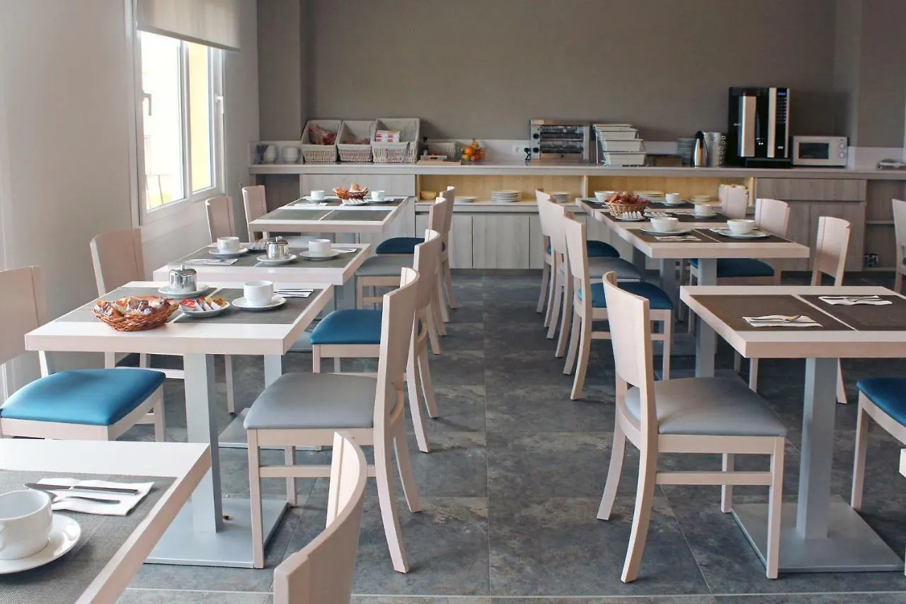 Rocatel Hotel Canet De Mar 3*,